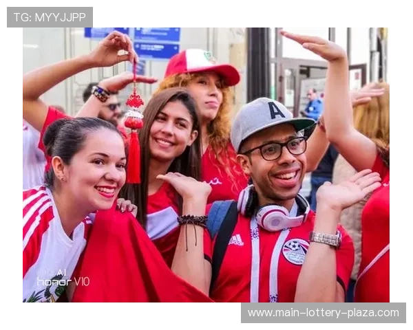 女足世界杯决赛激战正酣 世界顶尖球队争夺荣耀巅峰